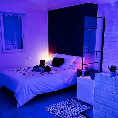 Amour Azur Appartement Pour 2 Avec Jacuzzi Et Terrasse A 2 Minutes De La Mer Vallauris Eksteriør billede