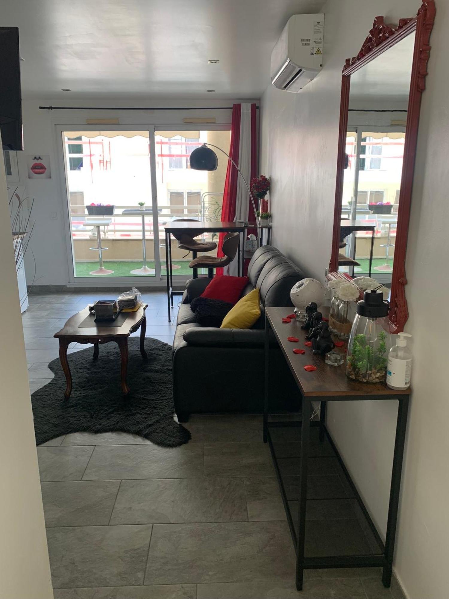 Amour Azur Appartement Pour 2 Avec Jacuzzi Et Terrasse A 2 Minutes De La Mer Vallauris Eksteriør billede
