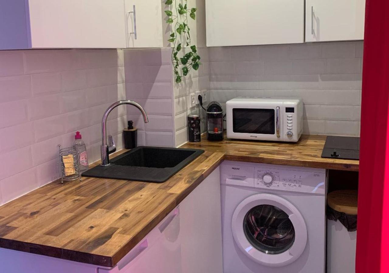 Amour Azur Appartement Pour 2 Avec Jacuzzi Et Terrasse A 2 Minutes De La Mer Vallauris Eksteriør billede